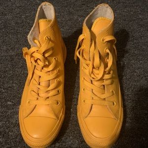 Chuck Taylor converse